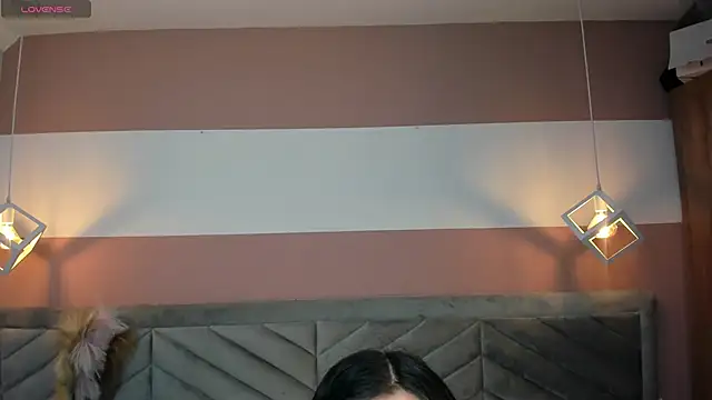 Snapshot of Mia_Valentine_ chatting on 16, 10, 2025 Mia Valentine online show from 16, 10, 2025