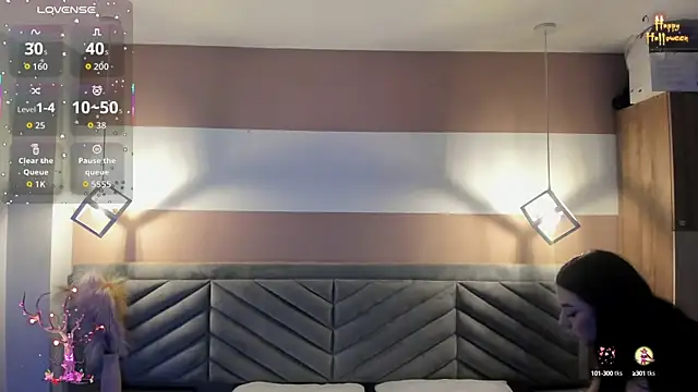 Snapshot of Mia_Valentine_ chatting on 14, 10, 2025 Mia Valentine online show from 14, 10, 2025