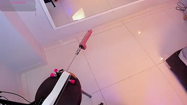 Snapshot of Mia_Valentine_ chatting on 7, 11, 2025 Mia Valentine online show from 7, 11, 2025