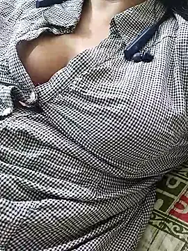 Janvi -Love online show from 3, 10, 2025