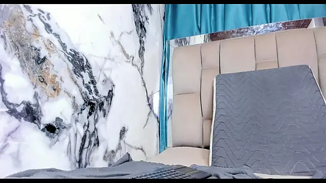 Snapshot of maraa_X chatting on 7, 11, 2025 maraa X online show from 7, 11, 2025