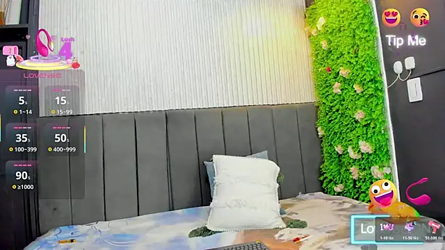 Skarlett hot  online show from 23, 11, 2025