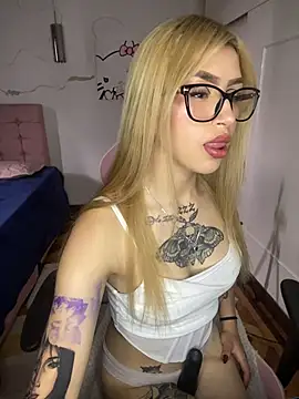 Snapshot of PrettyAshley_ chatting on 2, 6, 2026 PrettyAshley online show from 2, 6, 2026