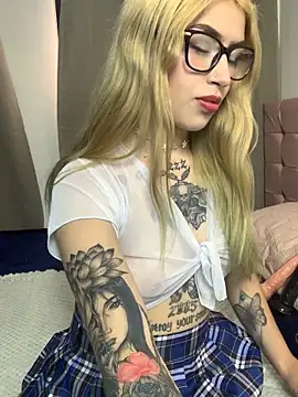PrettyAshley  online show from 21, 6, 2026