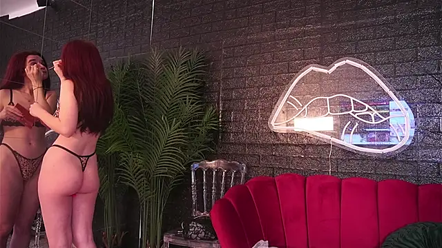 Snapshot of CherrySin chatting on 25, 11, 2025 CherrySin online show from 25, 11, 2025