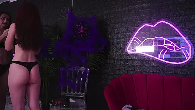 Snapshot of CherrySin chatting on 21, 10, 2025 CherrySin online show from 21, 10, 2025