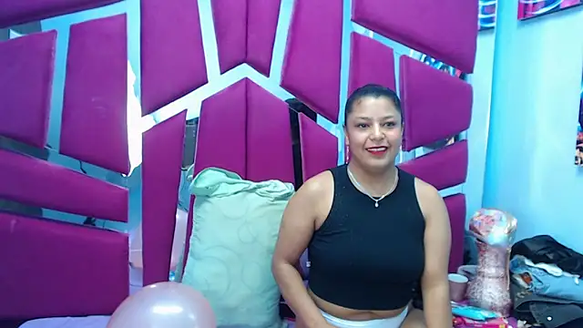 Carolina Suarez  online show from 17, 3, 2026