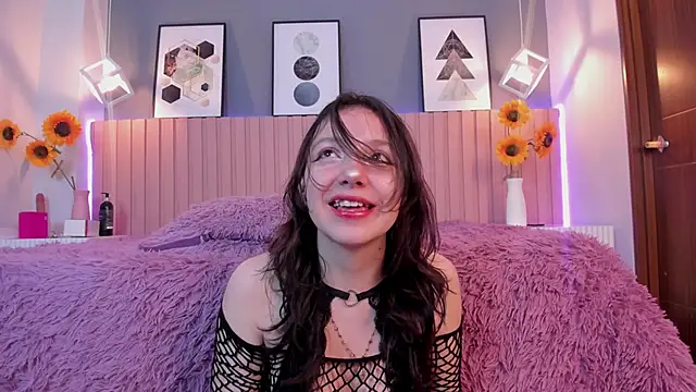 Nina Ford online show from 25, 3, 2026