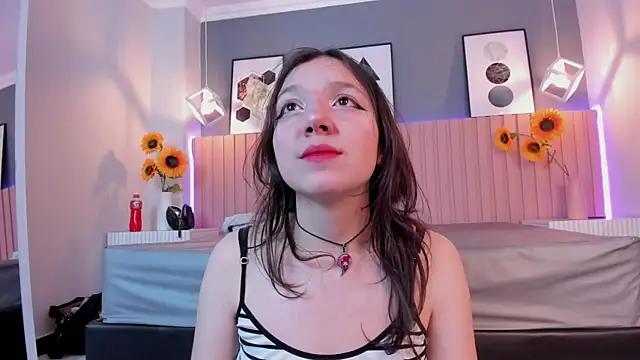 Nina Ford online show from 11, 4, 2026