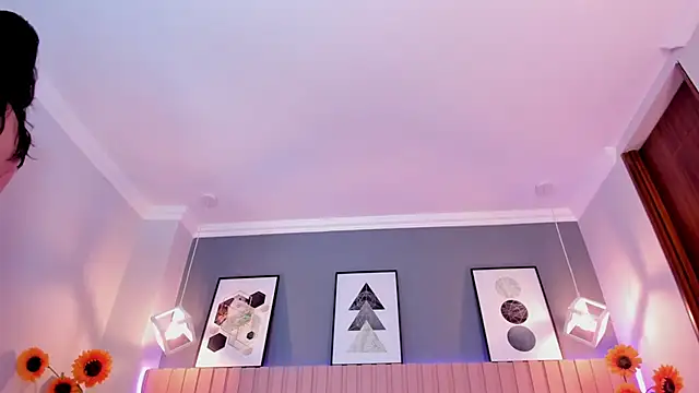 Nina Ford online show from 27, 3, 2026