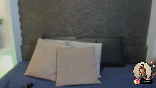 aby smiith  online show from 31, 3, 2026