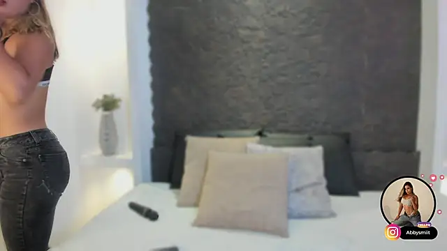 aby smiith  online show from 25, 3, 2026