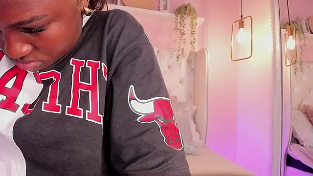 MissMahala  online show from 2, 11, 2025