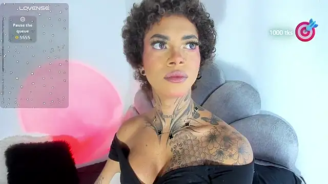 Snapshot of michell_danna chatting on 3, 12, 2025 michell danna online show from 3, 12, 2025