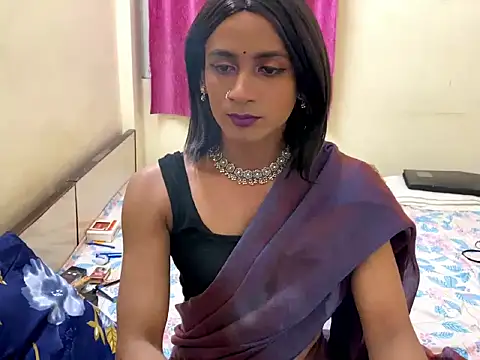 LuvLayla online show from 23, 11, 2025