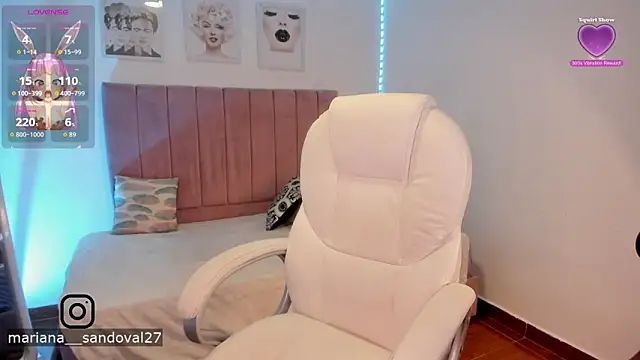 MarianaSandoval27 online show from 4, 11, 2025