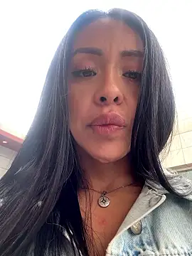 MarianaSandoval27 online show from 21, 11, 2025