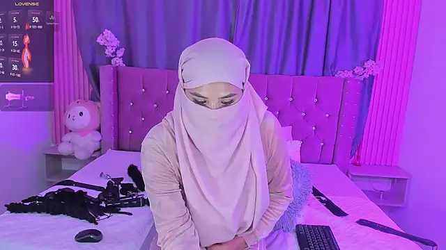 Nayla-Mouna online show from 23, 4, 2026