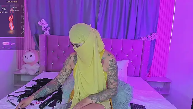 Nayla-Mouna online show from 16, 4, 2026