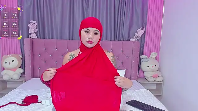 Nayla-Mouna online show from 4, 10, 2025