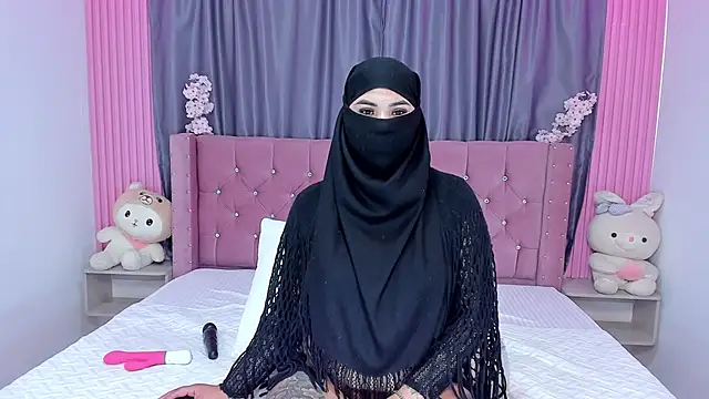 Nayla-Mouna online show from 18, 10, 2025