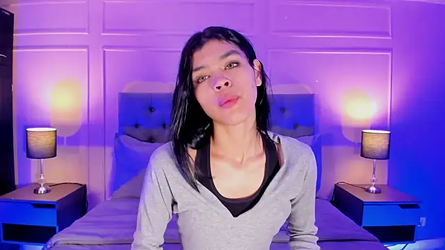 Snapshot of ALICESANDOVAL chatting on 15, 11, 2025 ALICESANDOVAL online show from 15, 11, 2025