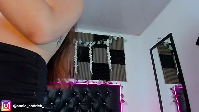 Snapshot of _leda_swan_ chatting on 1, 5, 2026 leda swan online show from 1, 5, 2026