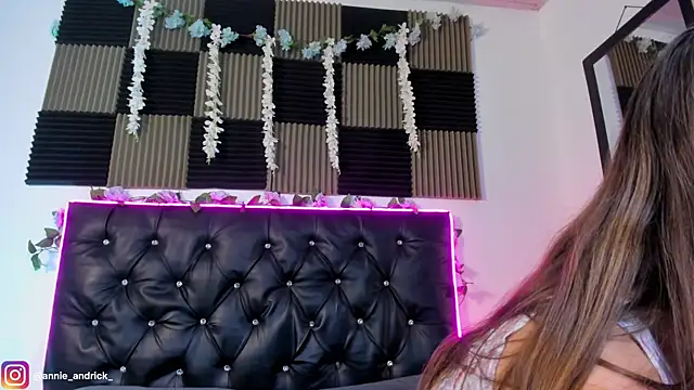 Snapshot of _leda_swan_ chatting on 27, 5, 2026 leda swan online show from 27, 5, 2026