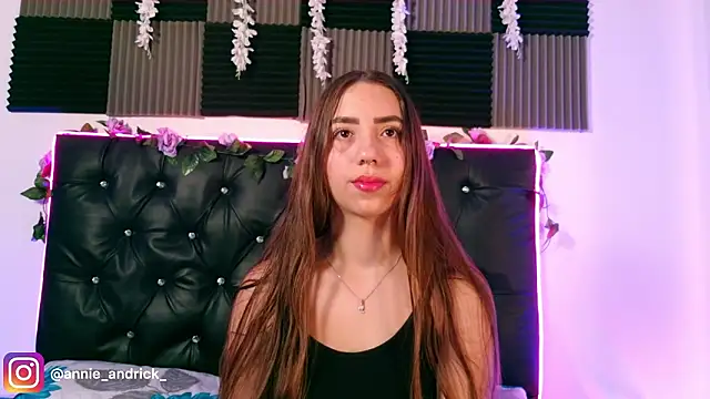  leda swan  online show from 18, 3, 2026