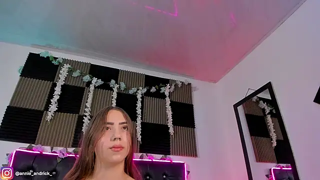Snapshot of _leda_swan_ chatting on 3, 6, 2026 leda swan online show from 3, 6, 2026