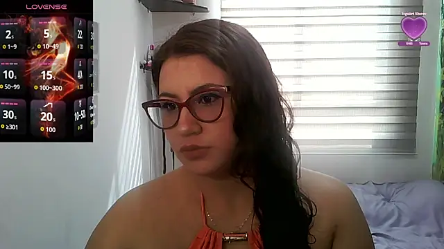 Vesper Vixen online show from 17, 9, 2025