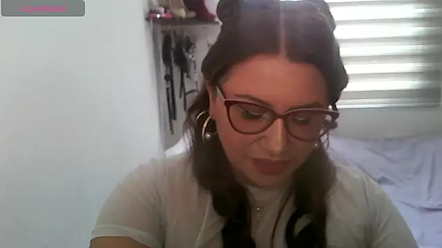 Vesper Vixen online show from 1, 10, 2025