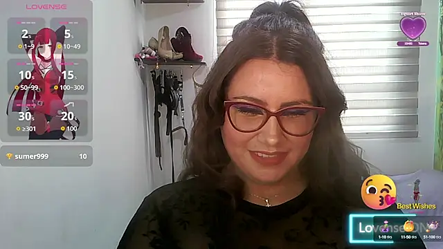 Vesper Vixen online show from 4, 10, 2025