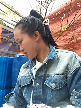 liu-liusexy online show from 15, 2, 2026