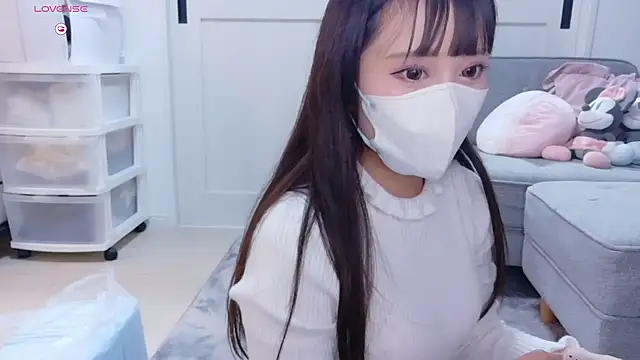 YURi luv online show from 27, 11, 2025