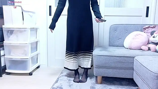 YURi luv online show from 9, 11, 2025