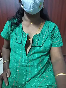 Snapshot of umashreetamil chatting on 28, 5, 2026 umashreetamil online show from 28, 5, 2026