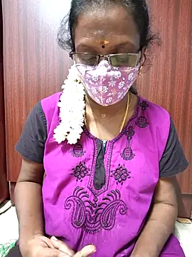 umashreetamil online show from 4, 8, 2026