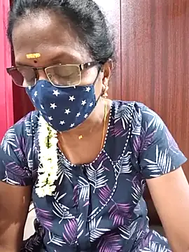 Snapshot of umashreetamil chatting on 2, 6, 2026 umashreetamil online show from 2, 6, 2026