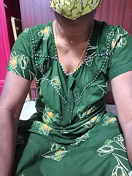 Snapshot of umashreetamil chatting on 8, 6, 2026 umashreetamil online show from 8, 6, 2026