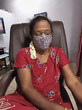 Snapshot of umashreetamil chatting on 31, 5, 2026 umashreetamil online show from 31, 5, 2026