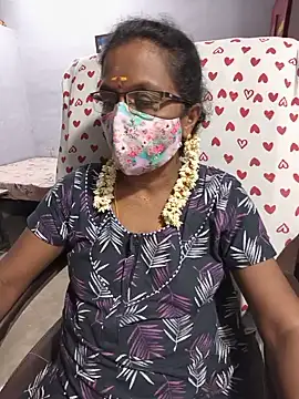 Snapshot of umashreetamil chatting on 14, 6, 2026 umashreetamil online show from 14, 6, 2026