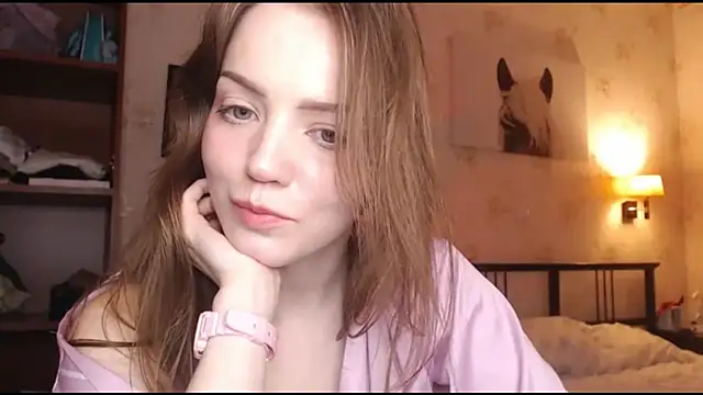 Olivia Mens online show from 24, 9, 2025