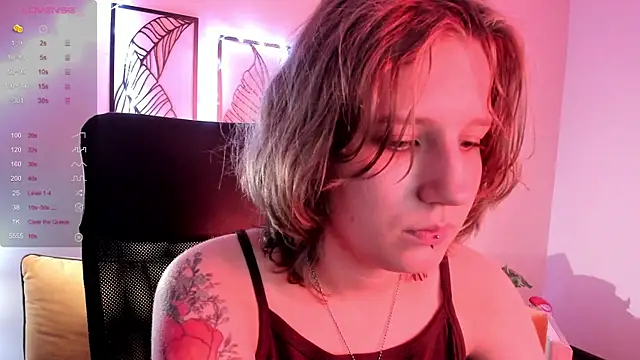 Hailey Foxy online show from 9, 11, 2025