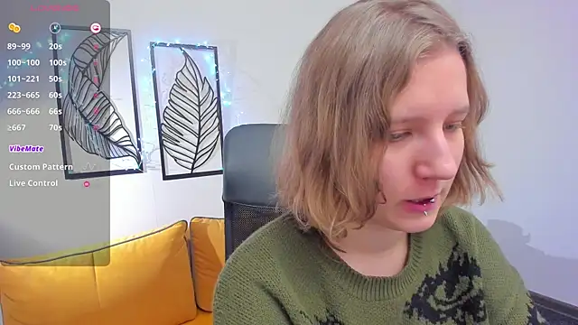 Hailey Foxy online show from 21, 12, 2025