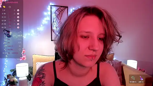 Hailey Foxy online show from 16, 10, 2025