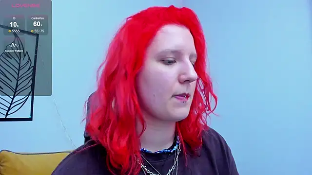Snapshot of Hailey_Foxy chatting on 5, 5, 2026 Hailey Foxy online show from 5, 5, 2026