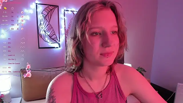 Hailey Foxy online show from 26, 11, 2025