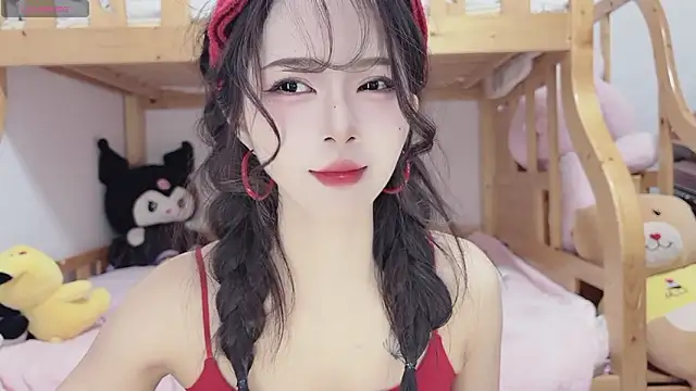 Sue101010 online show from 16, 10, 2025