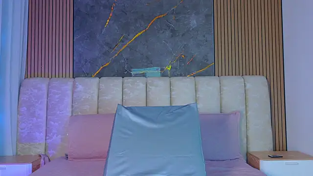 mia scot online show from 15, 2, 2026